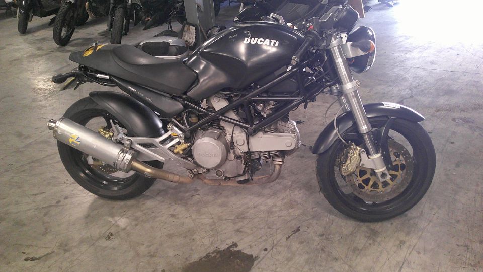 DUCATI 620 MONSTER S 4