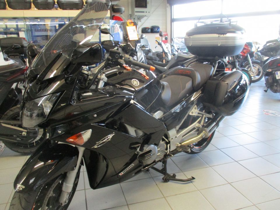 YAMAHA FJR 1300 ABS 4