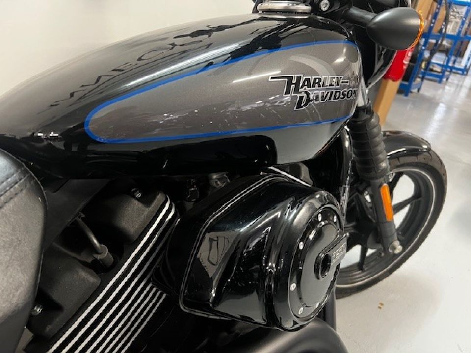 HARLEY-DAVIDSON STREET 750 4