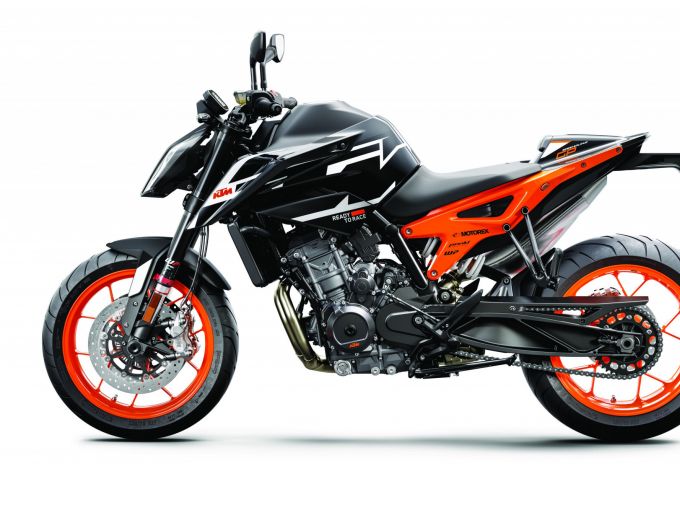 KTM 890 DUKE 4