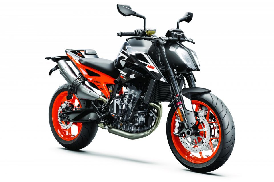KTM 890 DUKE 4