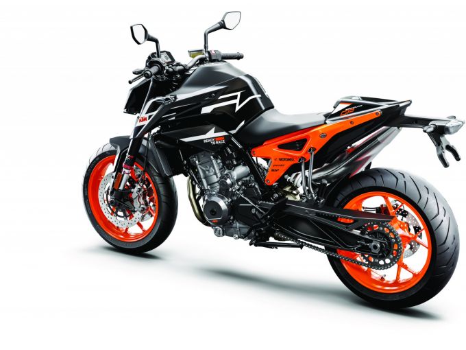 KTM 890 DUKE 4