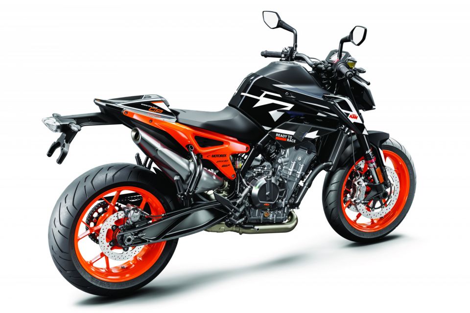 KTM 890 DUKE 4