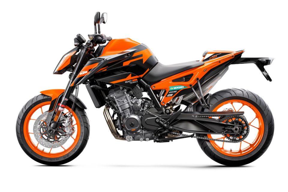 KTM 890 DUKE 4