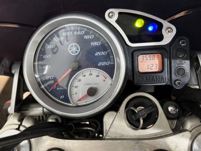 YAMAHA BT 1100 BULLDOG 4