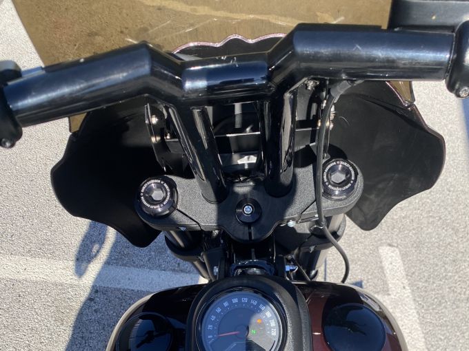 HARLEY-DAVIDSON SOFTAIL LOW RIDER 1868 S 4