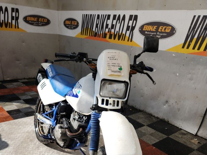 SUZUKI DR 125 4