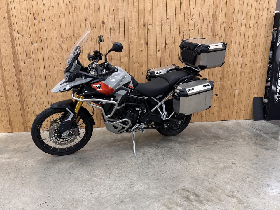 TRIUMPH TIGER 900 RALLY PRO 4