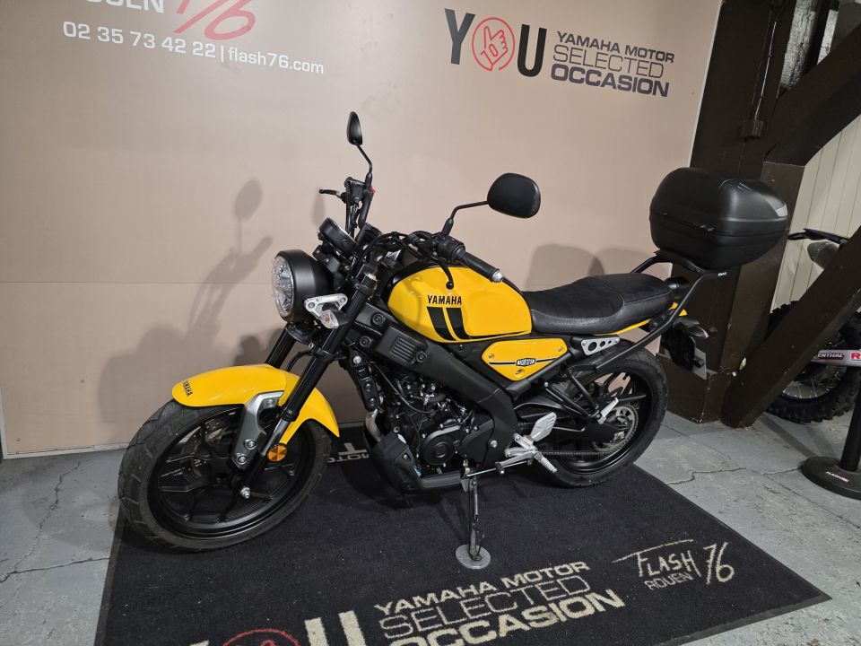 YAMAHA XSR 125 4