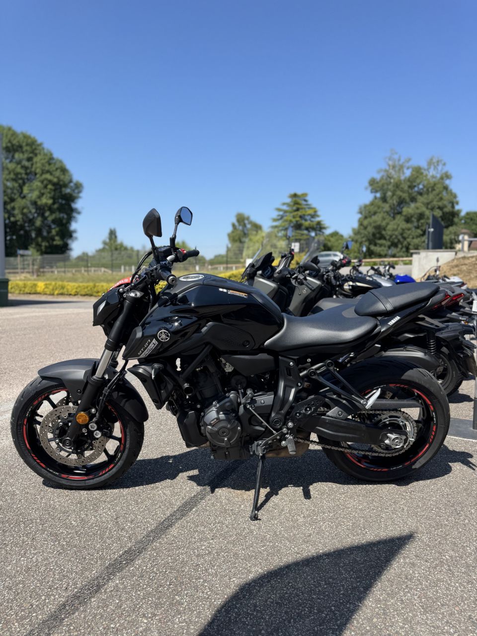 YAMAHA MT-07 4