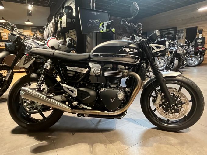 TRIUMPH SPEED TWIN 1200 4