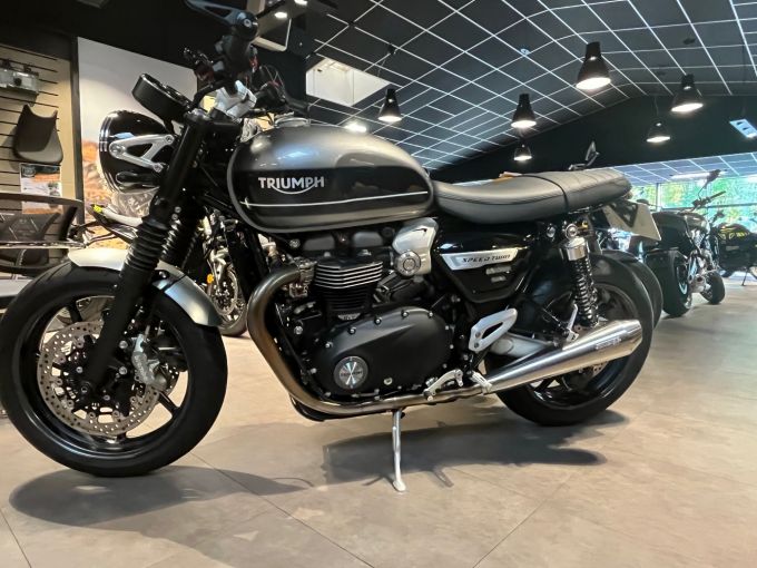 TRIUMPH SPEED TWIN 1200 4