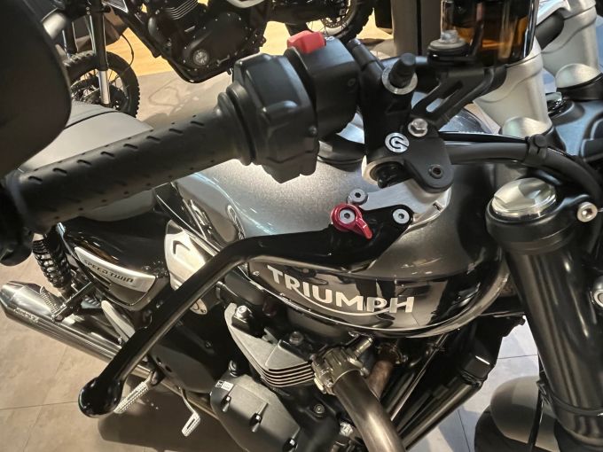 TRIUMPH SPEED TWIN 1200 4