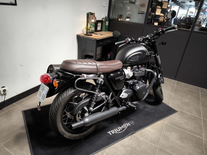 TRIUMPH Bonneville T120 Black 4