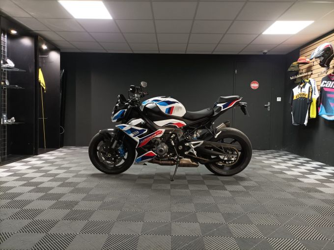 BMW M 1000R 4