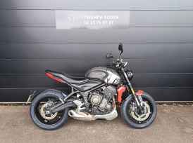 TRIUMPH TRIDENT 660 - 2024