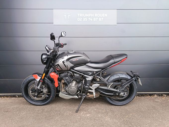 TRIUMPH TRIDENT 660 4