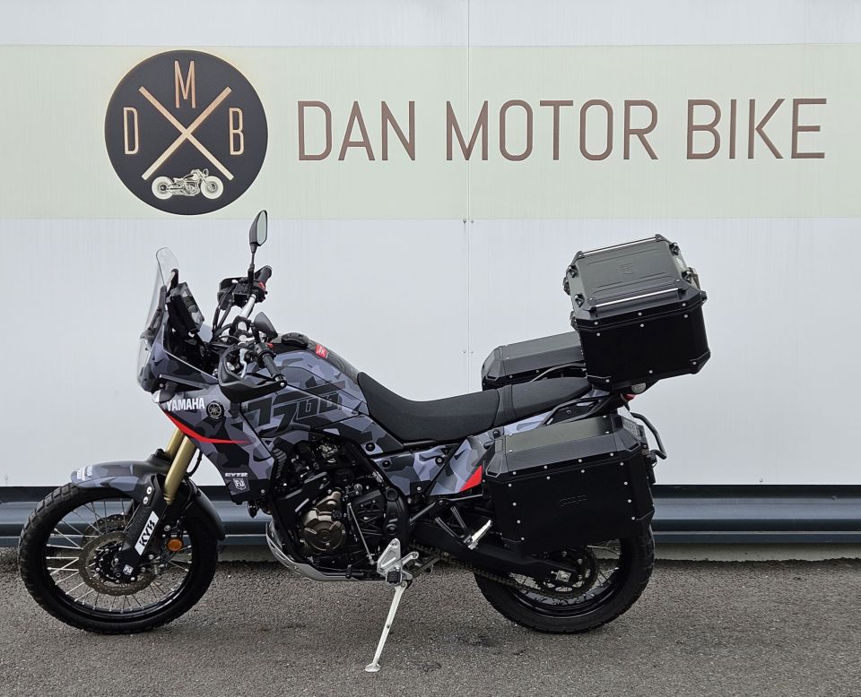 YAMAHA XTZ TENERE 700 4