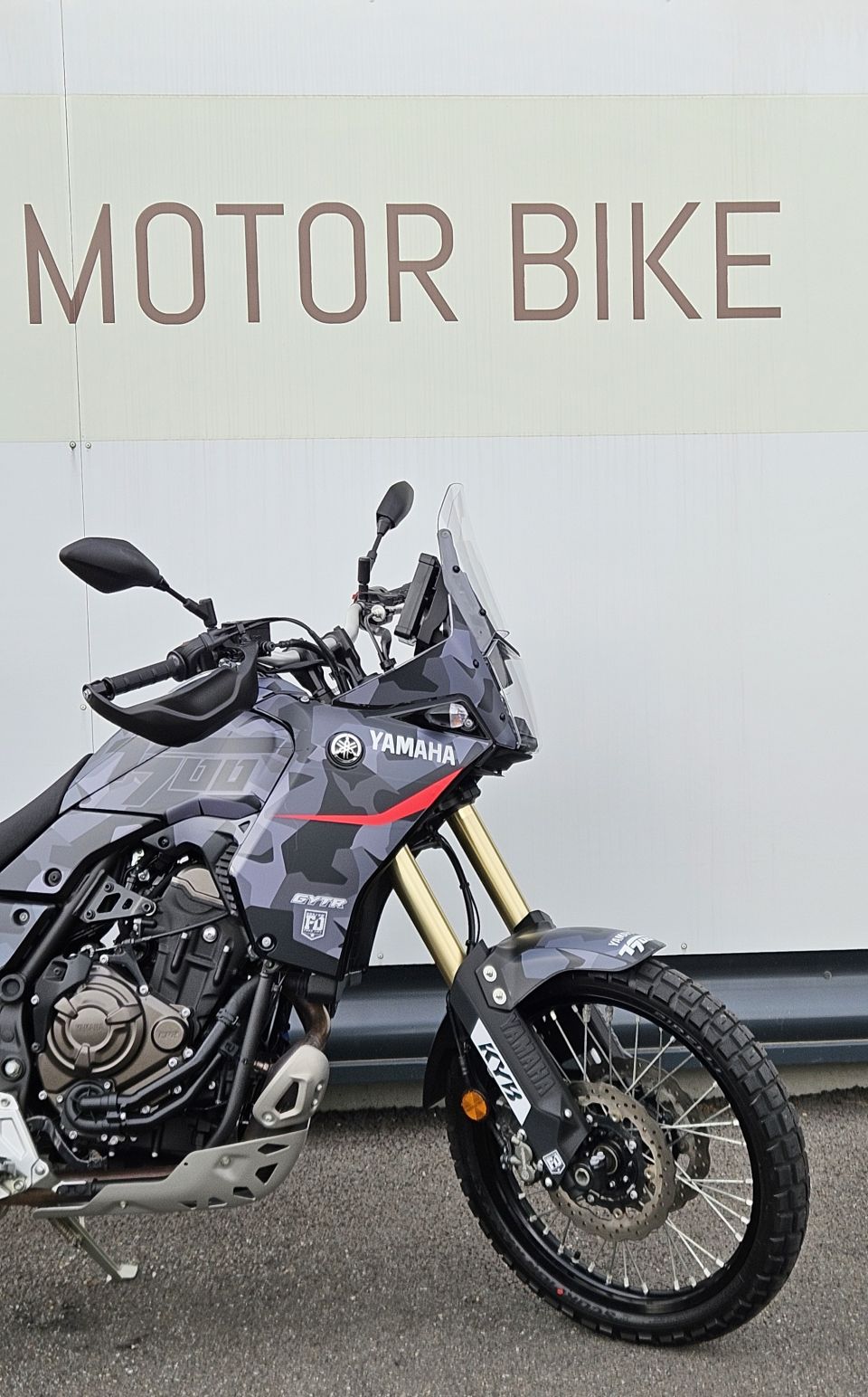 YAMAHA XTZ TENERE 700 4