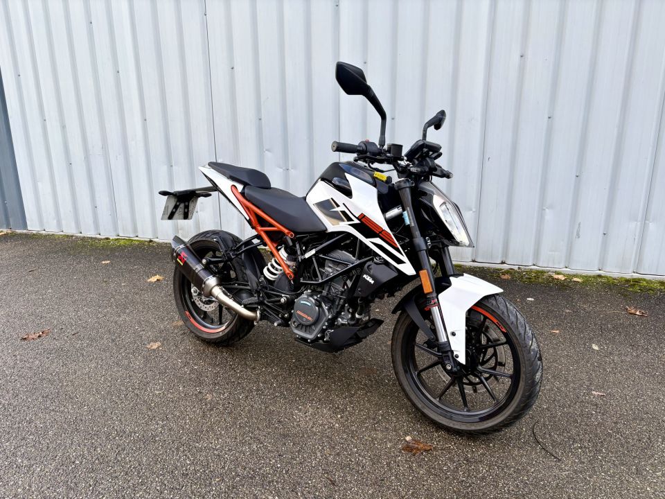 KTM 125 DUKE ABS 4
