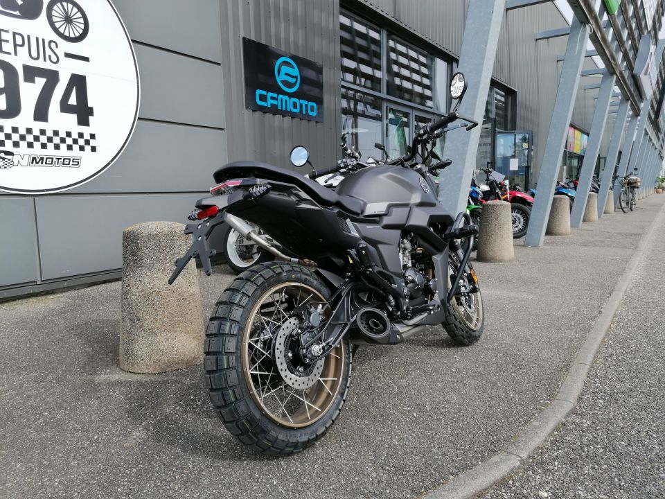 ZONTES 125 SCRAMBLER X 4