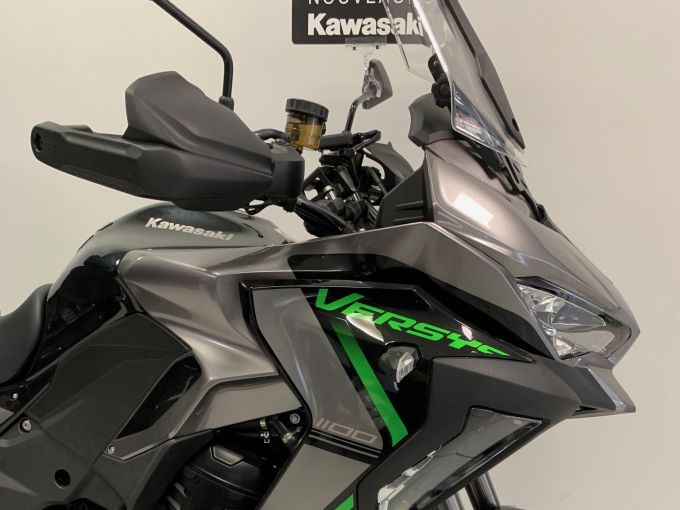 KAWASAKI VERSYS 4