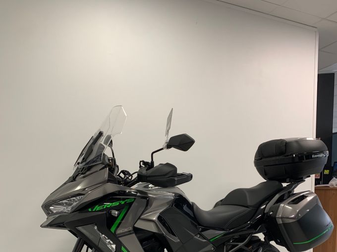 KAWASAKI VERSYS 4
