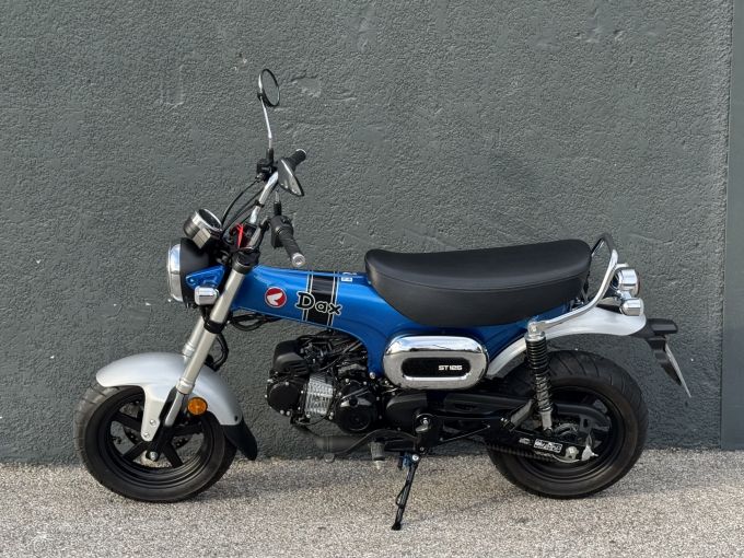 HONDA DAX ST 4