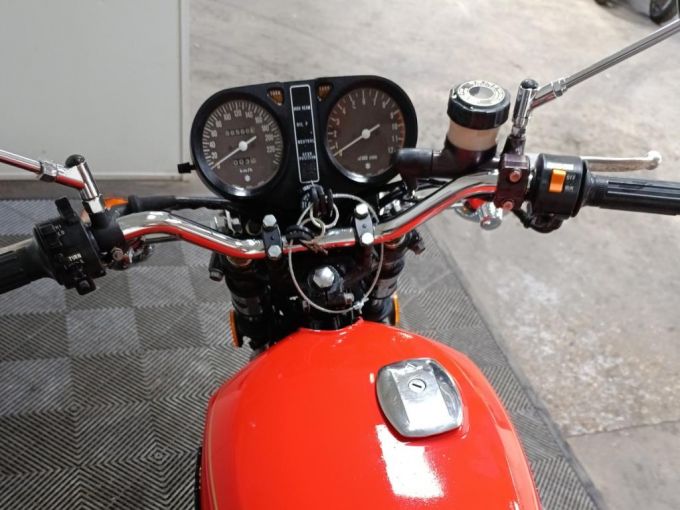 SUZUKI GSE 750 4