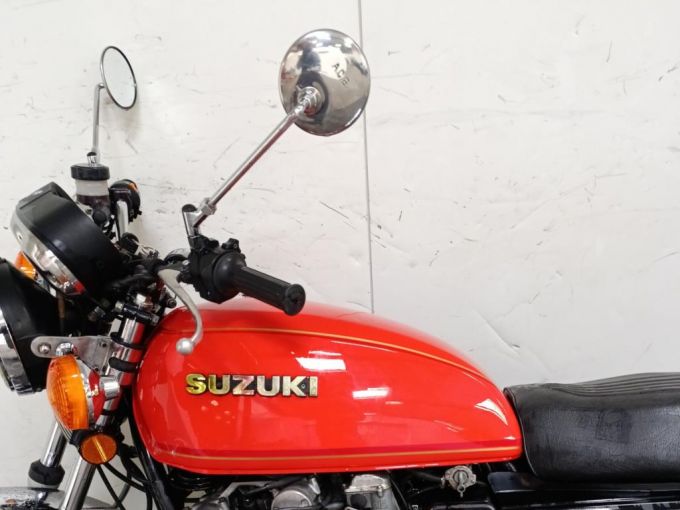 SUZUKI GSE 750 4