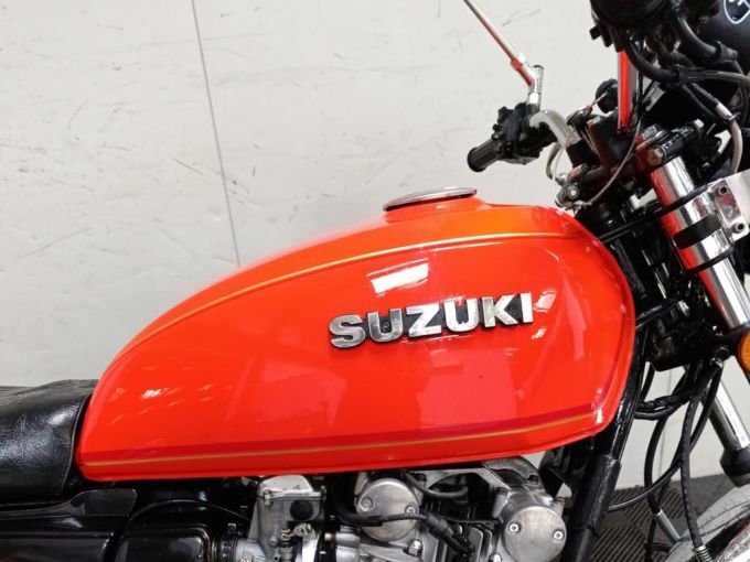 SUZUKI GSE 750 4