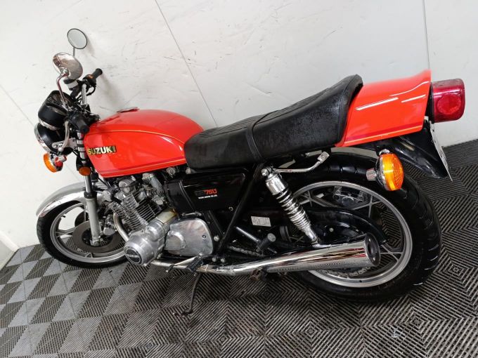 SUZUKI GSE 750 4