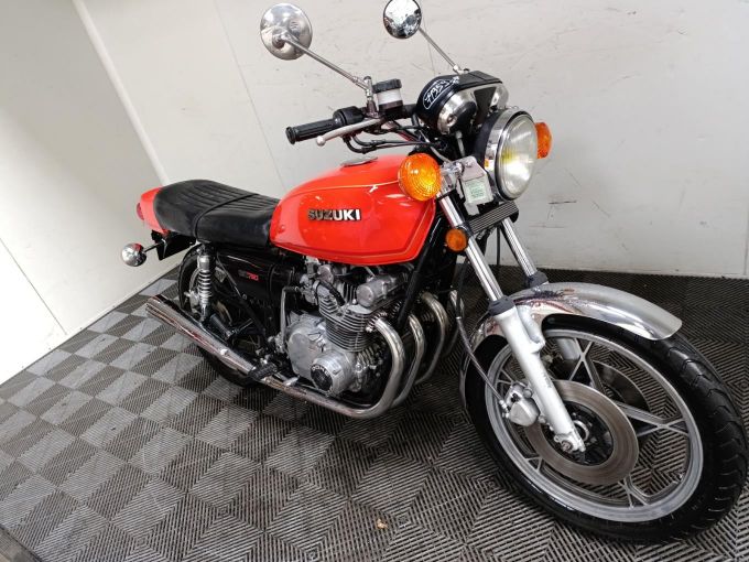 SUZUKI GSE 750 4