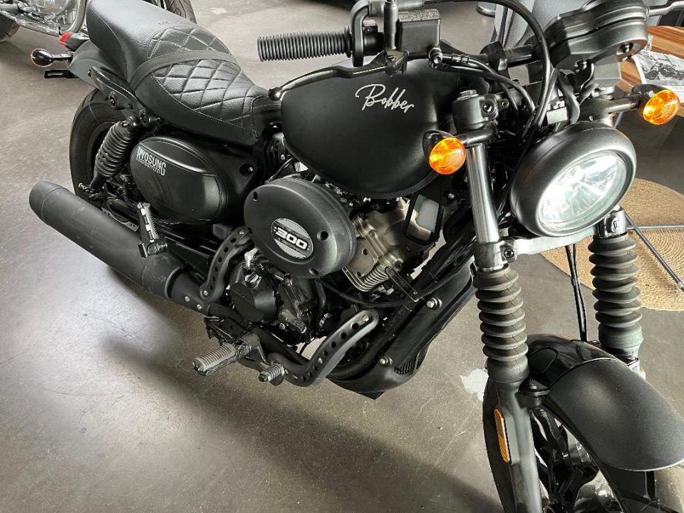 HYOSUNG BOBBER 300 4