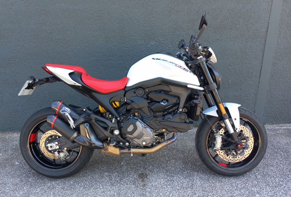 DUCATI MONSTER + 4