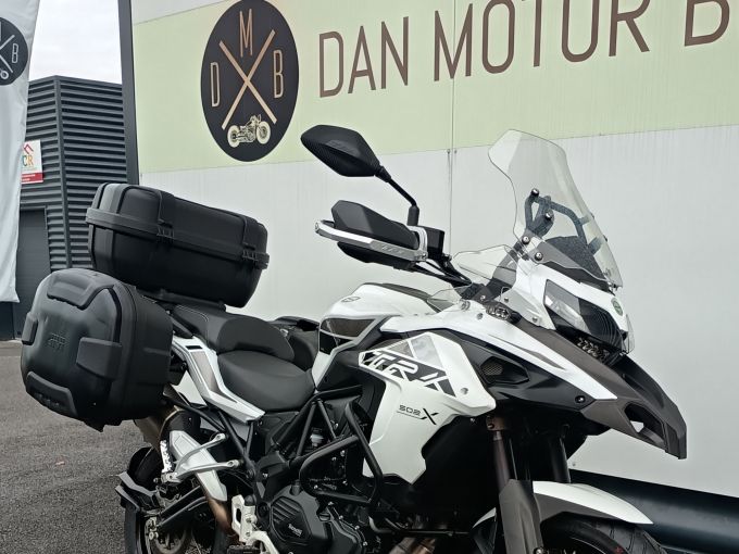 BENELLI TRK 502 X 4