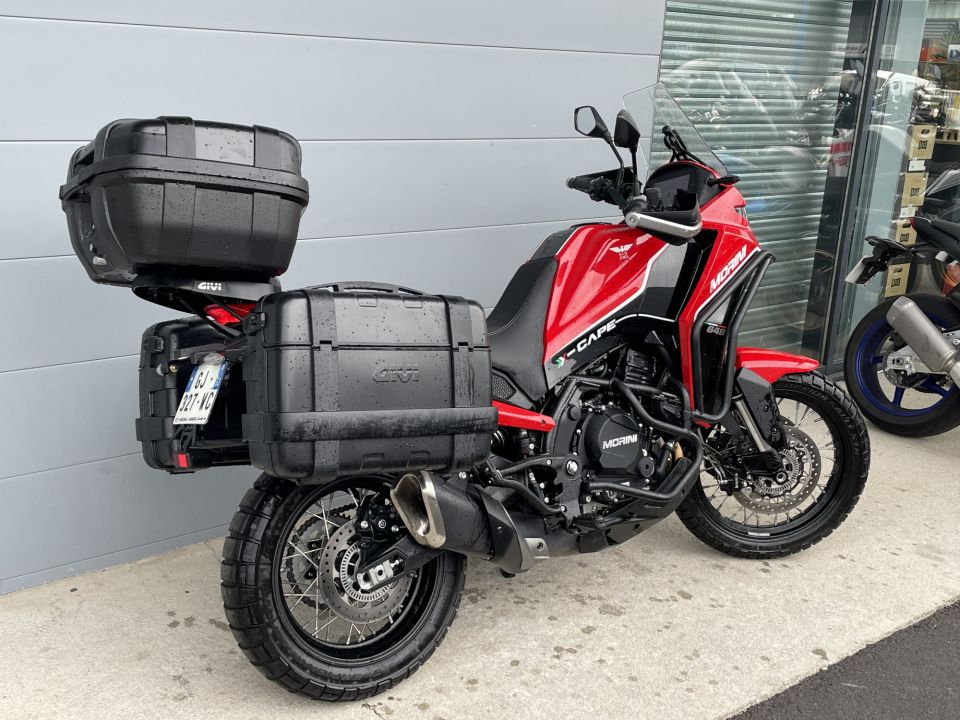 MOTO MORINI X-cape 650 4