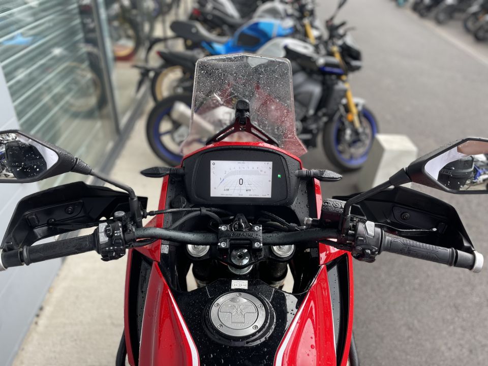 MOTO MORINI X-cape 650 4