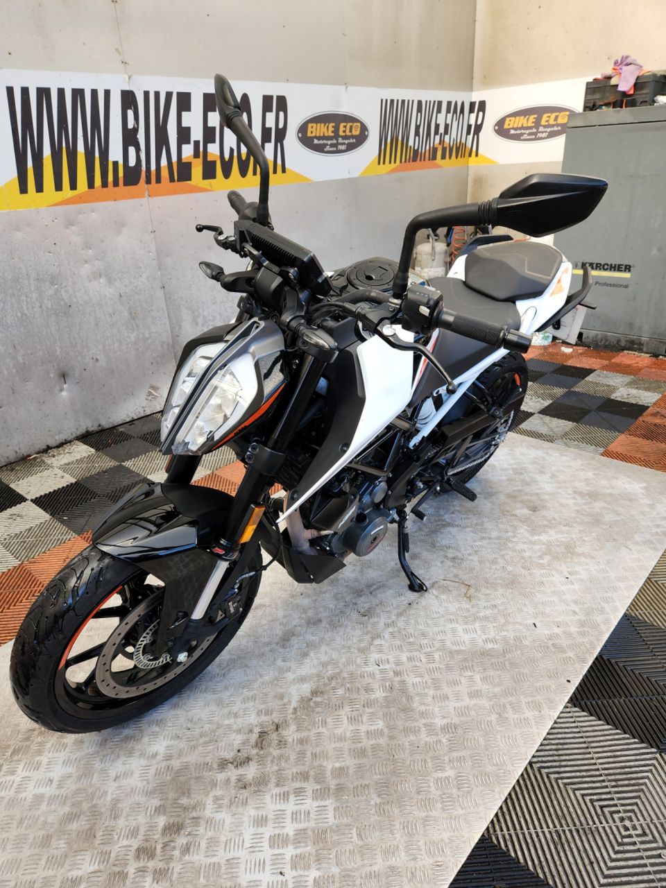 KTM 390 DUKE ABS 4