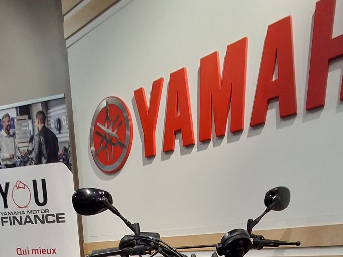 YAMAHA XSR 700 XTRIBUTE 4