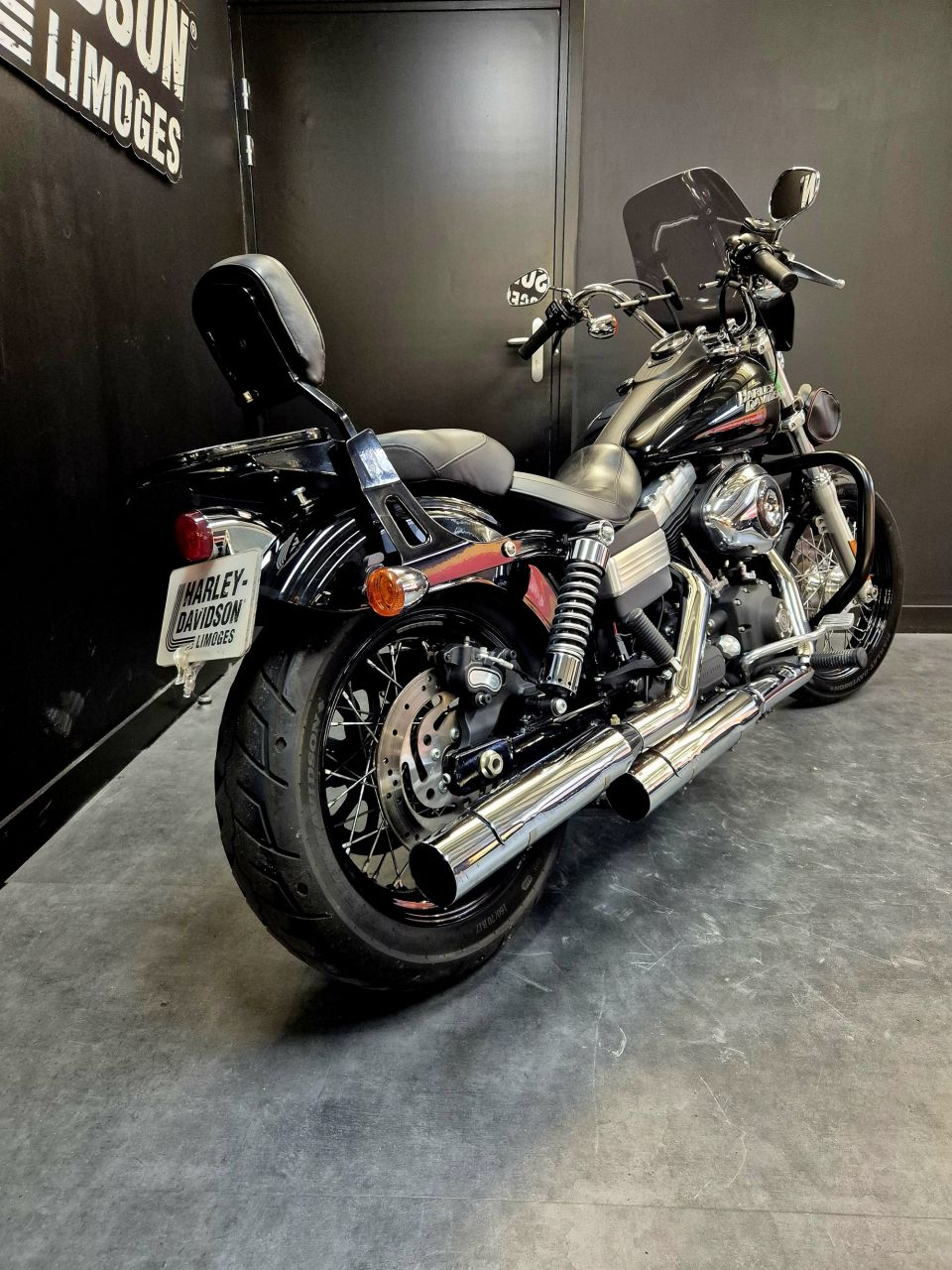 HARLEY-DAVIDSON DYNA STREET BOB 1584 4