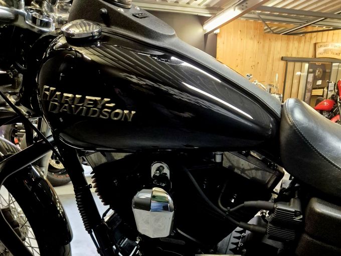 HARLEY-DAVIDSON DYNA STREET BOB 1584 4