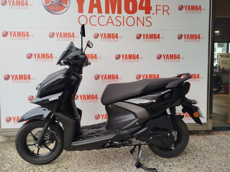 YAMAHA RayZR 125 4