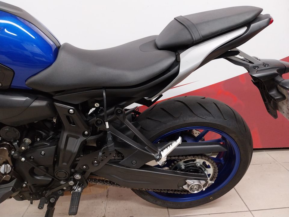 YAMAHA MT 07 BRIDE  A2 4
