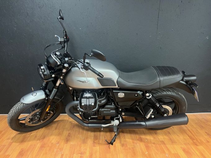 MOTO GUZZI V7 Special 850 4