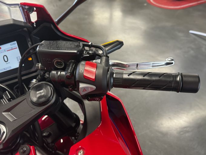 HONDA CBR 500 R 4