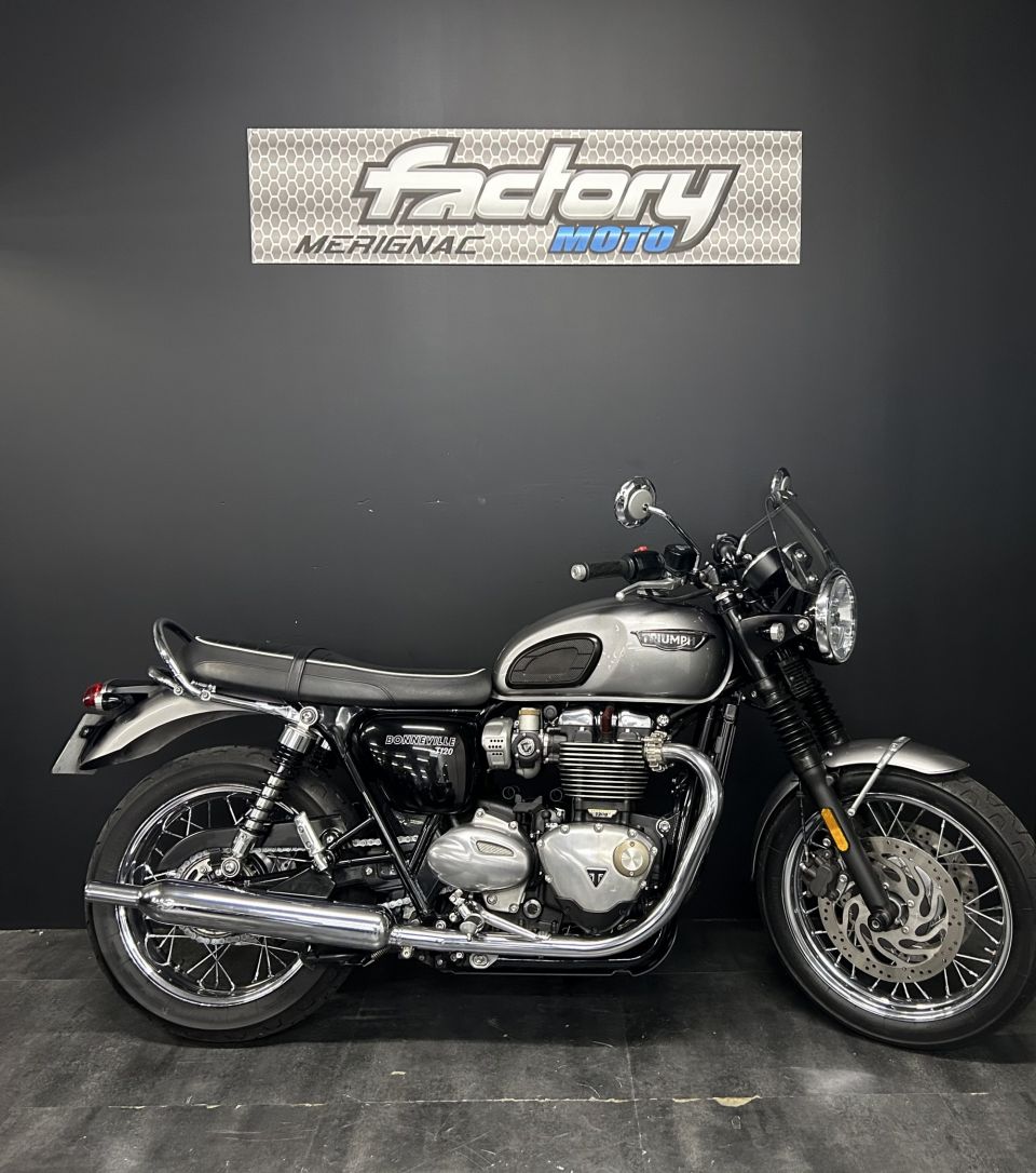 TRIUMPH BONNEVILLE T120 4