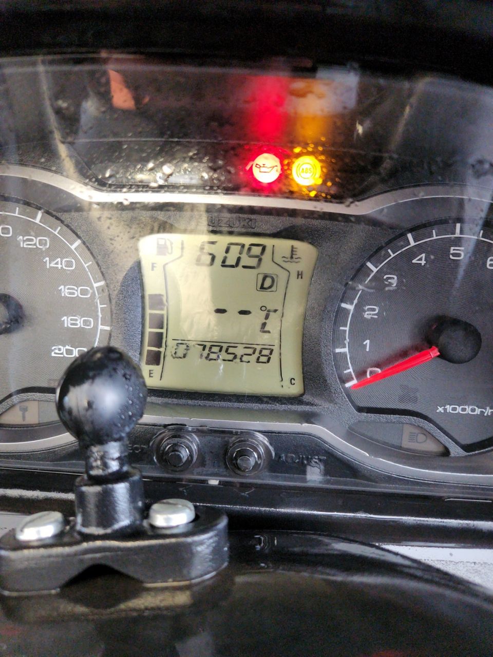 SUZUKI BURGMAN 650 4