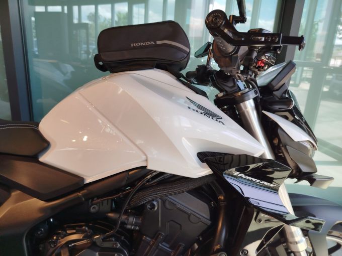 HONDA CB 1000 Hornet 4