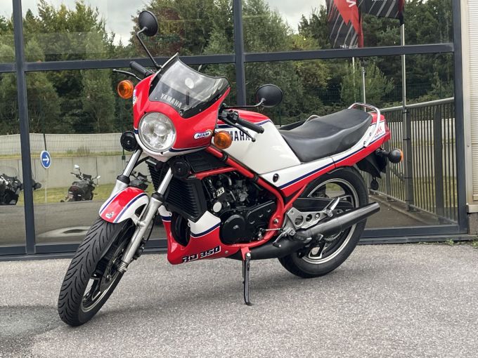 YAMAHA RDLC 350 4
